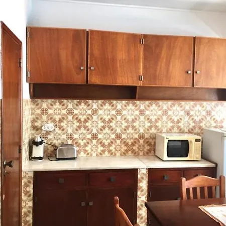 Emilys Houses - 10 Minutes Walk From Martinhal Beach, Quiet Place, Free Wifi Homestay szállás Sagres