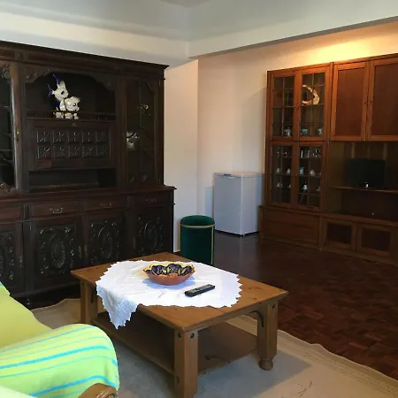 בית אירוח Emilys Houses - 10 Minutes Walk From Martinhal Beach, Quiet Place, Free Wifi סאגרש