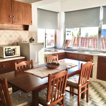 Emilys Houses - 10 Minutes Walk From Martinhal Beach, Quiet Place, Free Wifi Séjour chez l'habitant *